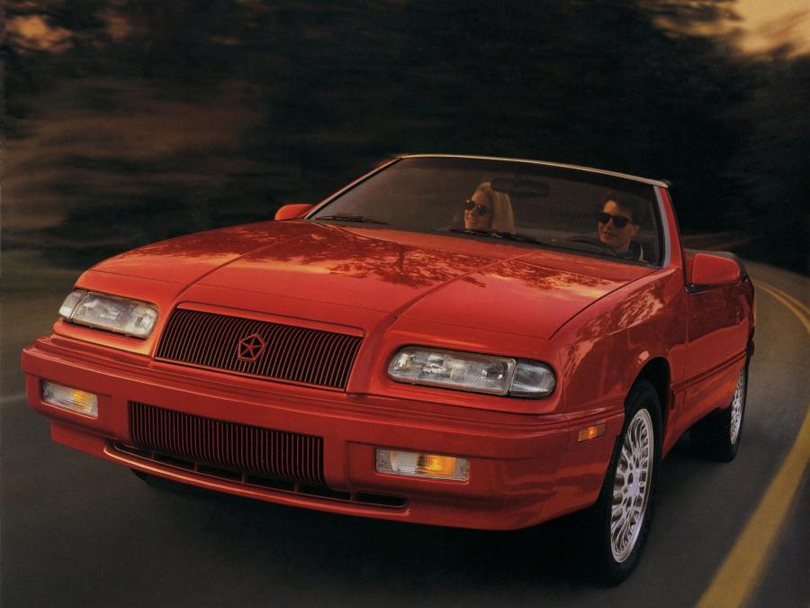  Chrysler LeBaron GTC Convertible 1992 года  (фото 3 из 3)